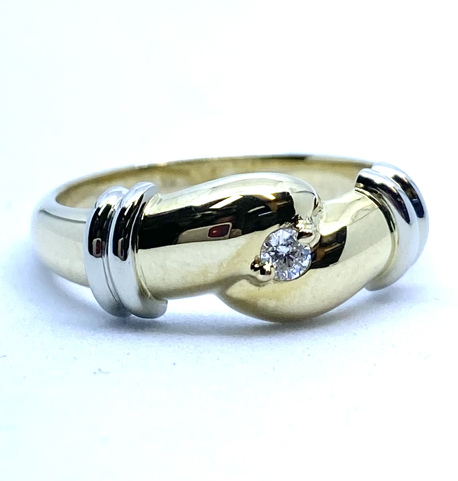 Bague en or 14K jaune et 14K blanc, 1 diamant de 0.07 carat - BF124 - Fortier Design